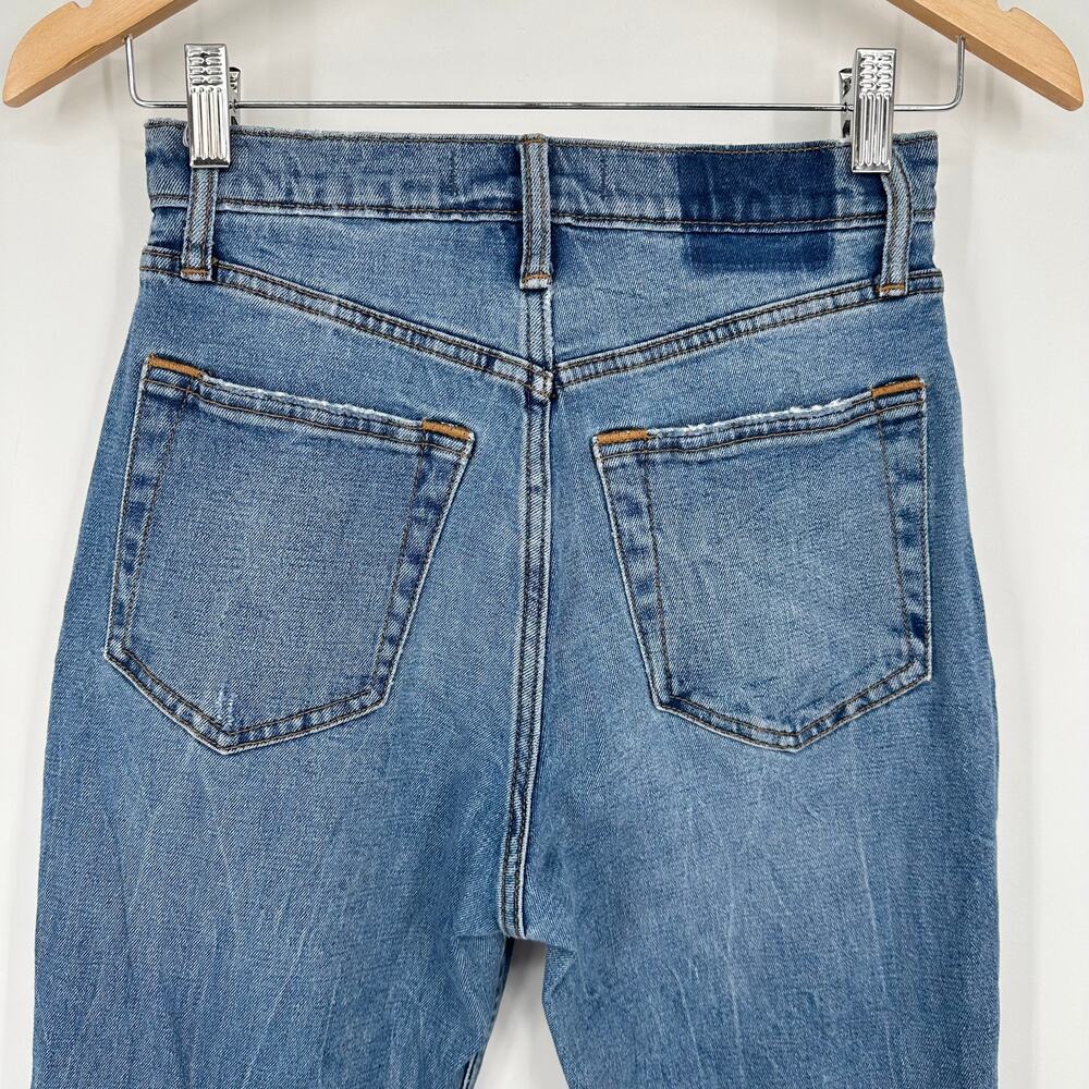 Abercrombie & Fitch The Ankle Straight Jeans Ultra High Rise Knee Rip 26 Short - Picture 6 of 8